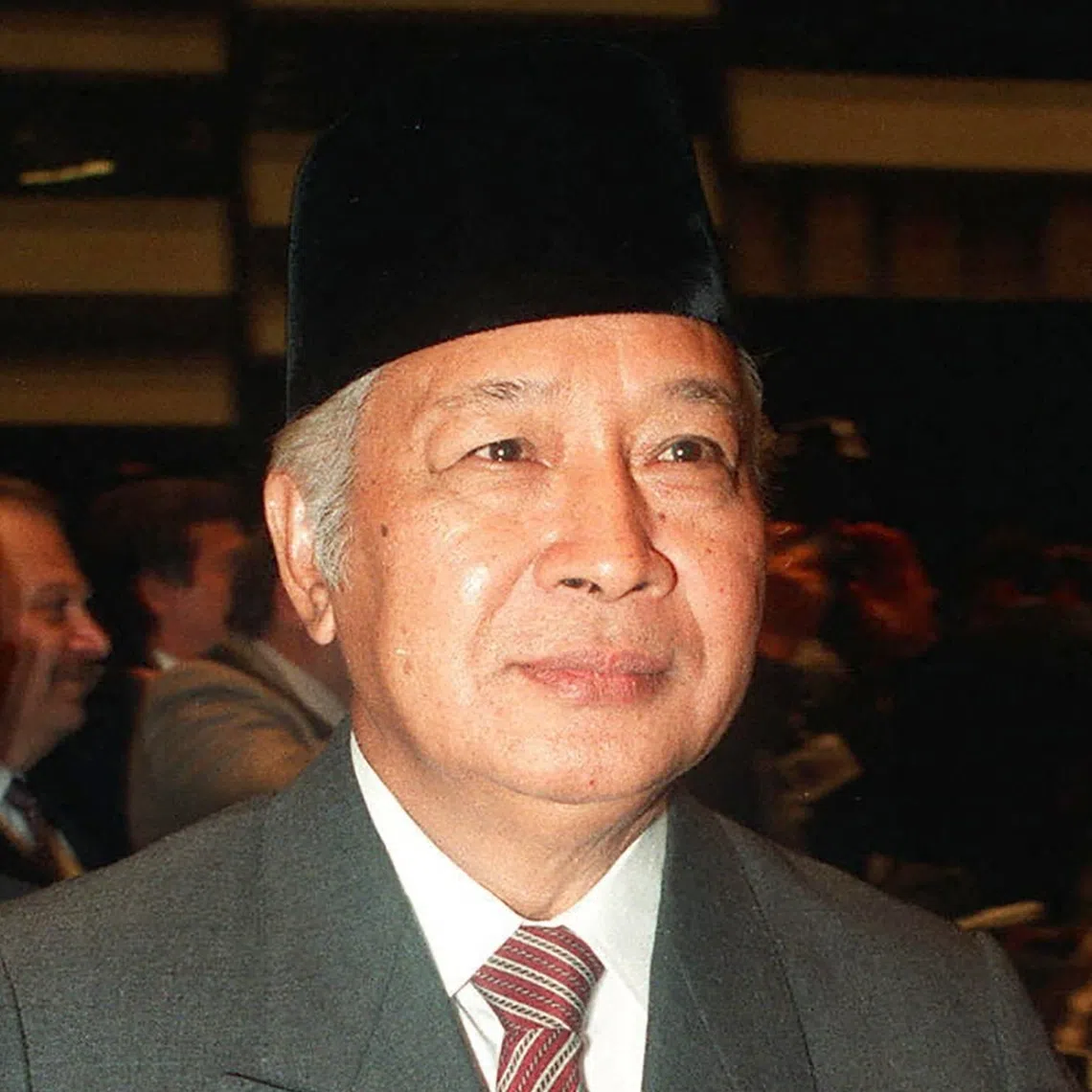 Former Indonesian president Suharto ruled by controlling the military and economy, as well as by instilling fear.