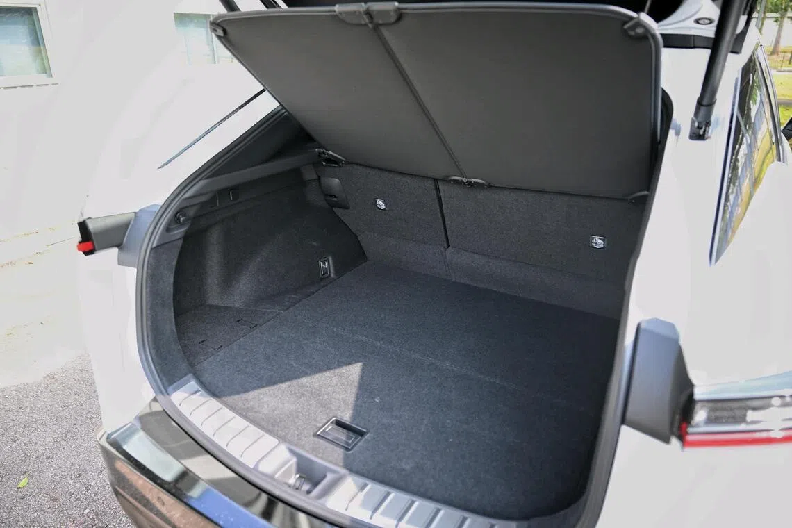 With 522 litres of stowage, the RZ350e’s boot will swallow bulky items such as a bi-fold bicycle with ease.