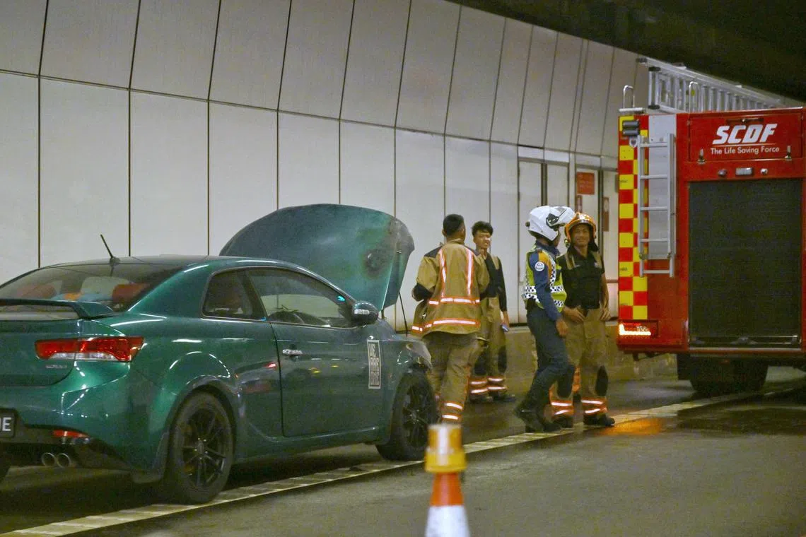 A car caught fire in the KPE tunnel going towards TPE after Airport Rd entrance on Nov 2, 2024.