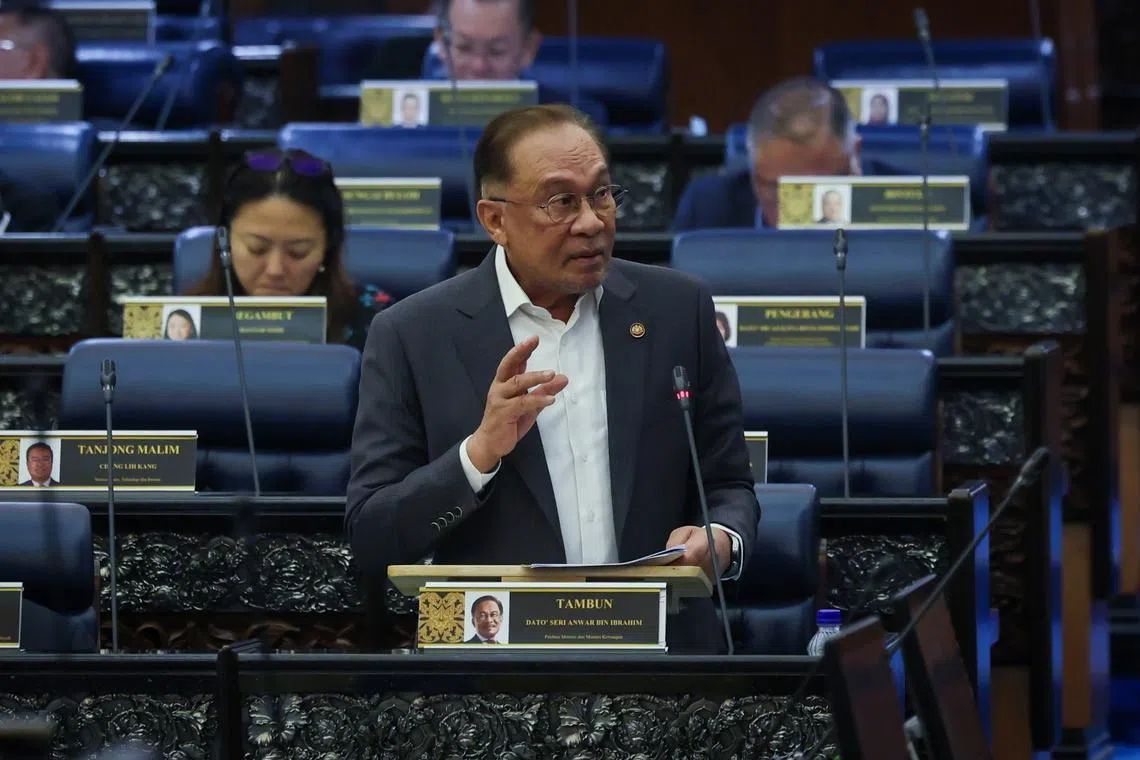 Malaysian Prime Minister Anwar Ibrahim stressed that both countries remain bound by agreements dating back to 1915.