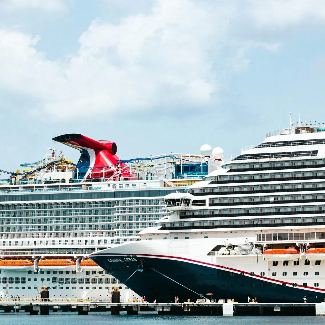 At the time Ms Anna Kepner's body was found, the ship was in international waters, en route to Miami.