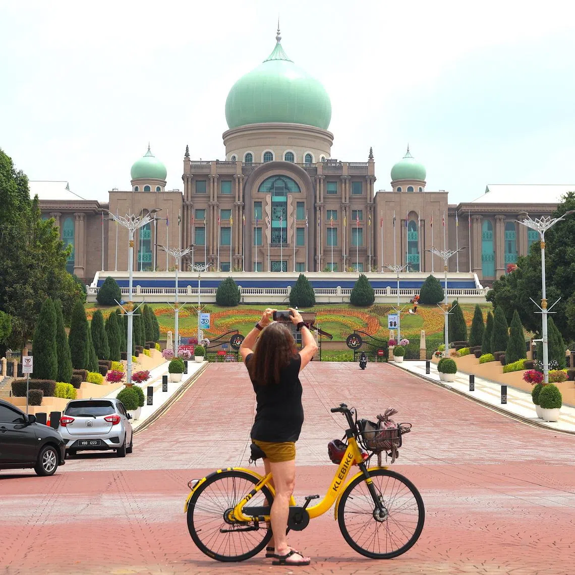 Civil servants will work from home three times a week.
