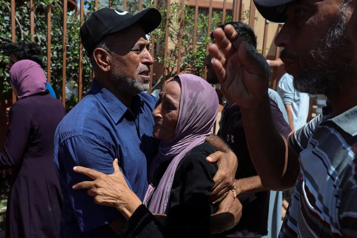 Palestinians mourn loved ones at Nasser hospital following an Israeli strike on a police station, in Khan Younis in the southern Gaza Strip, June 7, 2026, REUTERS/Ramadan Abed