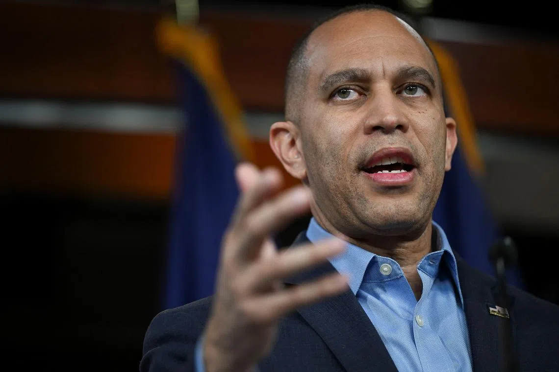 U.S. House Minority Leader Hakeem Jeffries (D-NY) speaks at a press conference as senators grapple with making a deal to fund the U.S. government and avert a shutdown, on Capitol Hill in Washington, D.C., U.S., March 14, 2025. REUTERS/Annabelle Gordon/File Photo