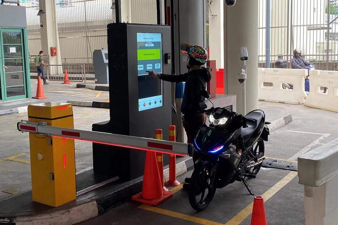 Enhanced self-testing kiosk for pollutive bikes to be trialled at Woodlands Checkpoint by early 2027