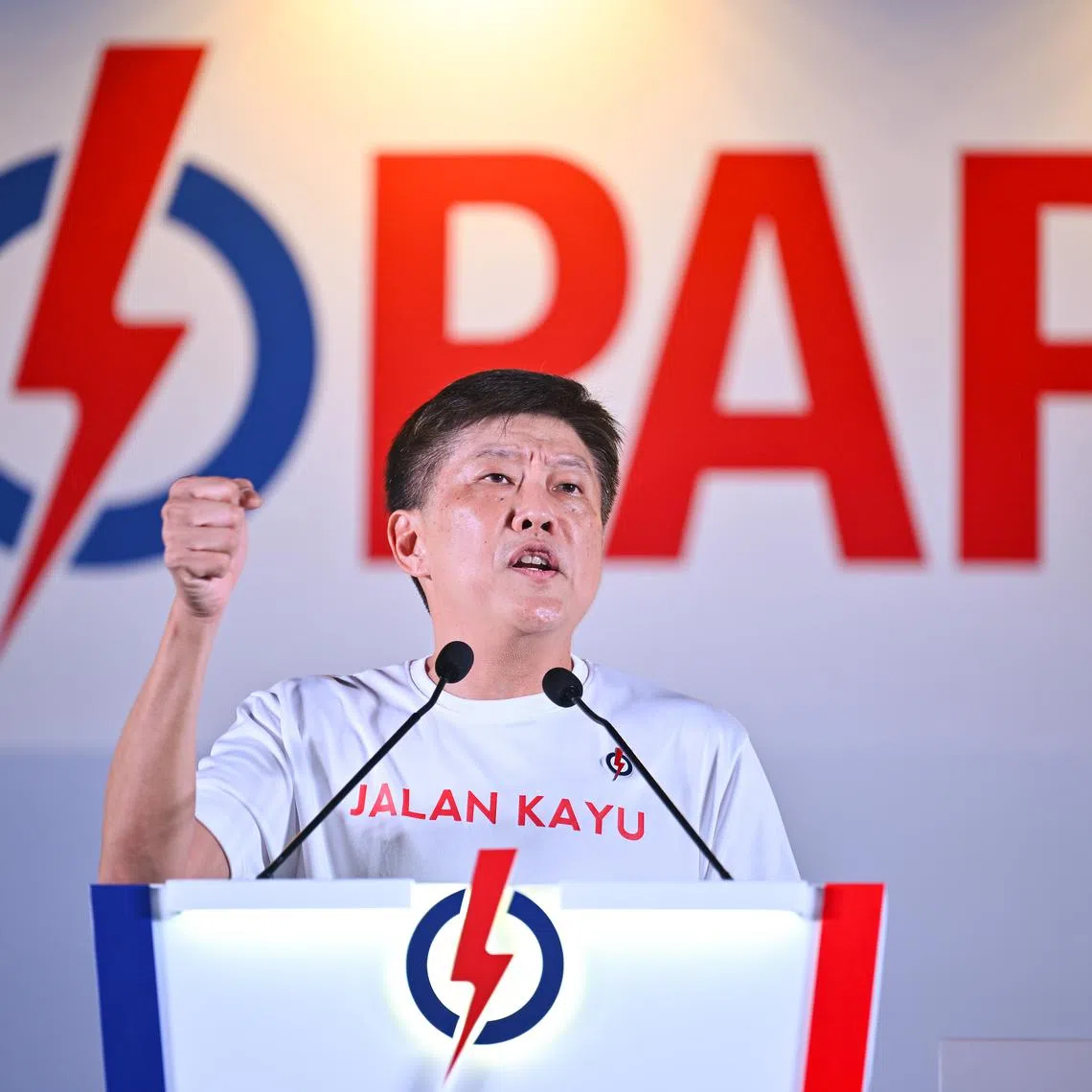 Labour chief Ng Chee Meng is campaigning to get back into Parliament by winning in Jalan Kayu, where he faces Mr Andre Low of the Workers’ Party.