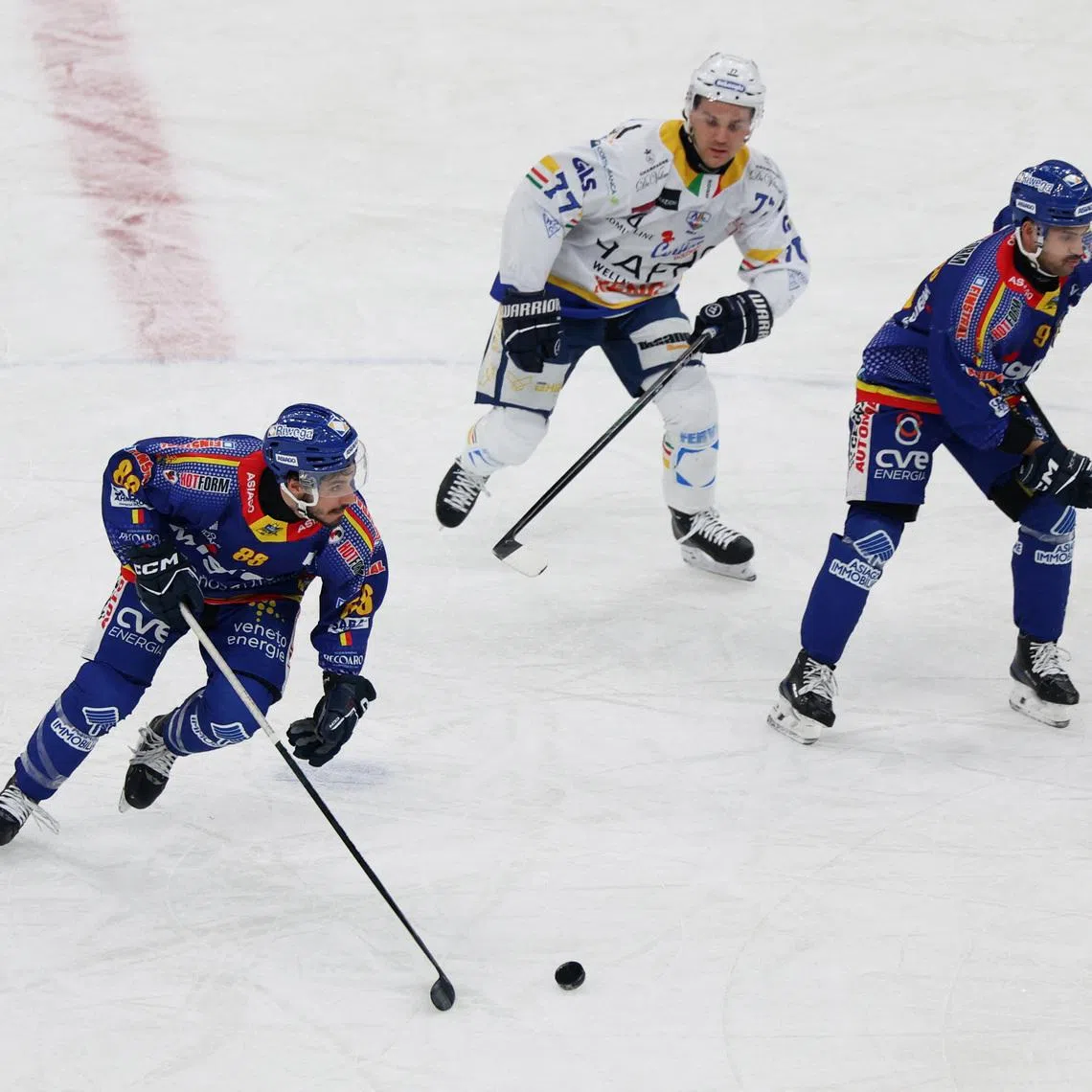 2026 Milano-Cortina Winter Olympics - Test Event - Serie A - Final Four Italian Championships - Semi Final - HC Migross Asiago v SG Cortina Hafro - Milano Santagiulia Ice Hockey Arena, Milan, Italy - January 10, 2026  HC Migross Asiago's Tommaso Traversa in action REUTERS/Claudia Greco