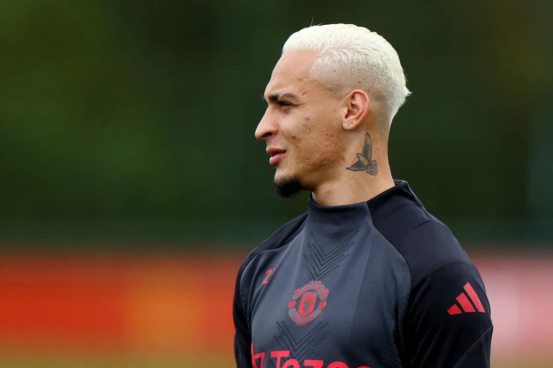 FILE PHOTO: Soccer Football - Europa League - Manchester United Training - Trafford Training Centre, Carrington, Britain - September 24, 2024 Manchester United's Antony during training REUTERS/Molly Darlington/File Photo