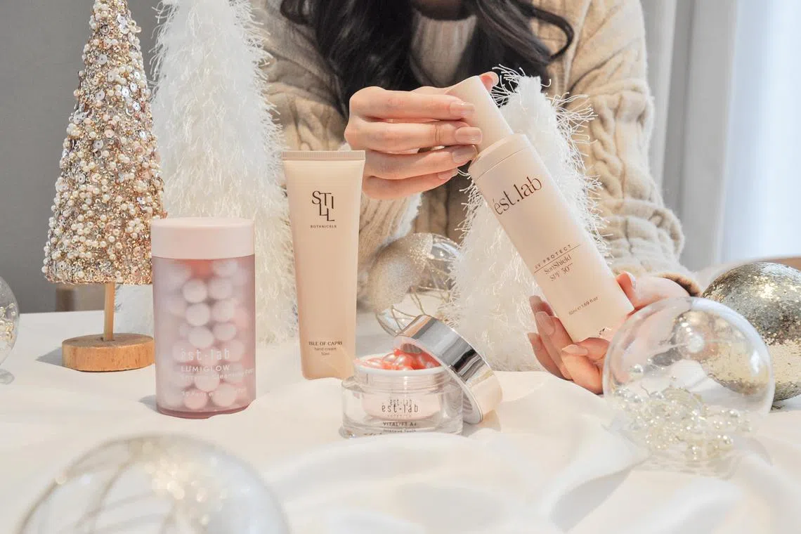 Homegrown beauty brand ést.lab has launched three gift sets to celebrate their partnership with Seven Clean Seas 