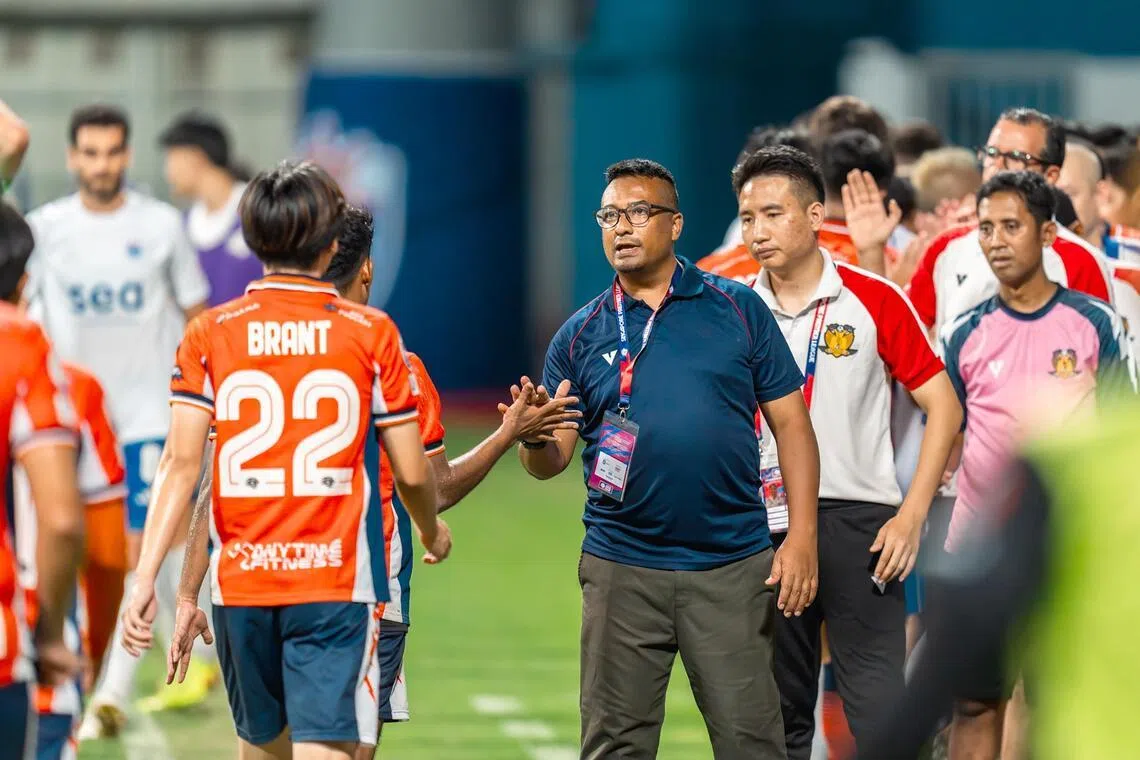 Akbar Nawas (centre) took over from Pannarai Pansiri as Hougang United head coach on April 12 in the 4-1 loss to Lion City Sailors. He has since managed two wins in four matches.