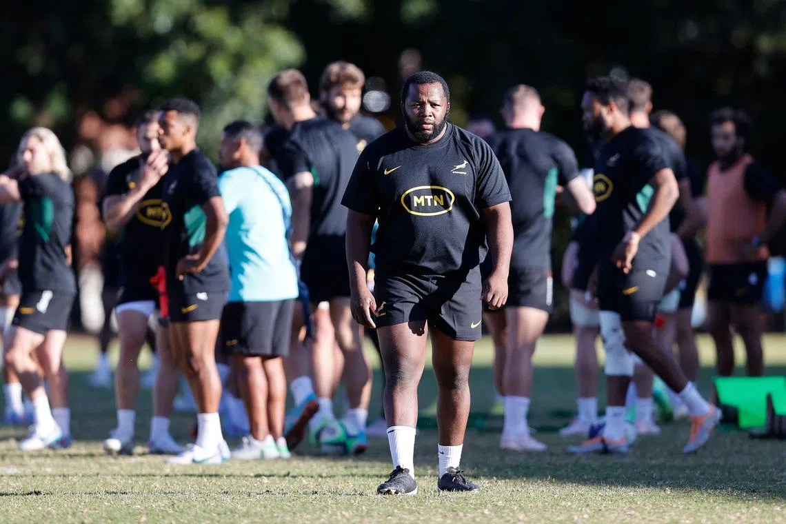 South Africa's Springboks prop Ox Nche (C) looks on during their team’s training session at Loftus Versfeld Stadium in Pretoria on June 14, 2023 ahead of the upcoming Rugby Championship in July, 2023. (Photo by Phill Magakoe / AFP)