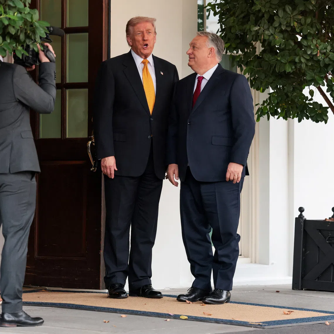 U.S. President Donald Trump greets Hungary's Prime Minister Viktor Orban at the White House in Washington, D.C., U.S., November 7, 2025. REUTERS/Jonathan Ernst