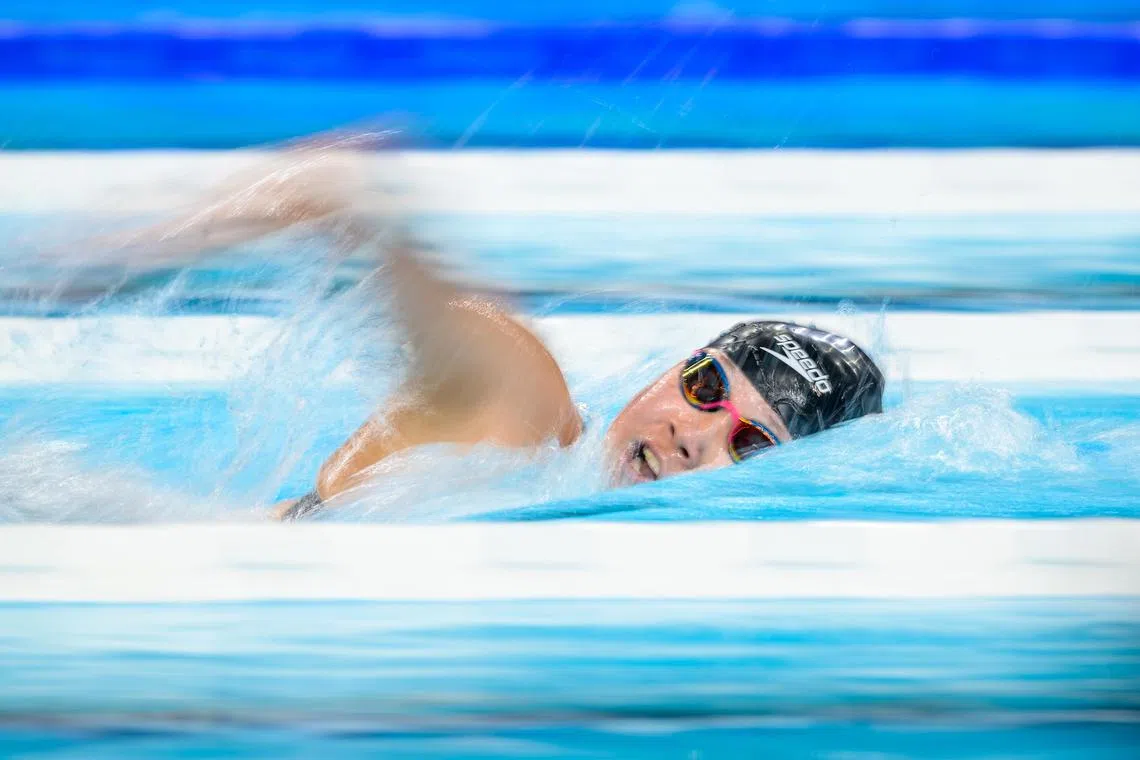 Gan Ching Hwee eclipsed her previous mark of 16:10.61 set in June at the Singapore National Swimming Championships.