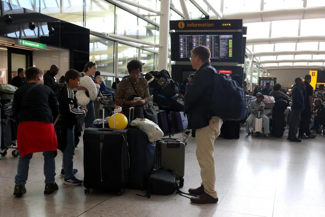 New air traffic control failure delays flights at British airports