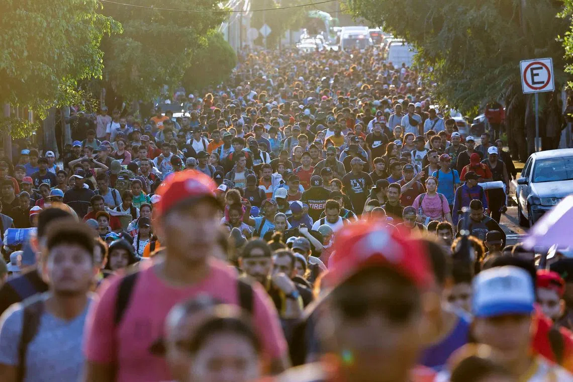 Migrant caravan of 3,000 heads north in Mexico as US votes | The ...