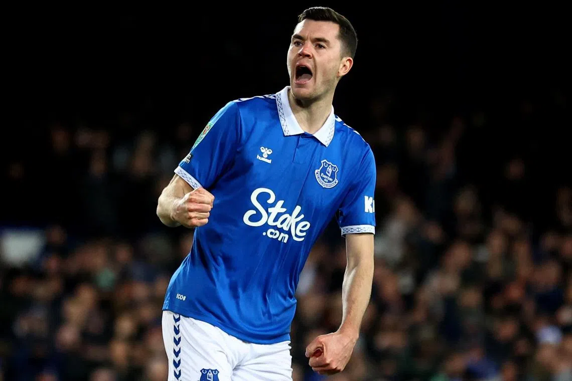 Fulham took the lead four minutes before the break when Everton defender Michael Keane turned the ball into his own net.