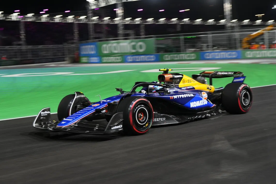 Nov 22, 2024; Las Vegas, Nevada, USA; Williams Racing driver Franco Colapinto of Argentina (43) drives during qualifiers for the Formula 1 Heineken Silver Las Vegas Grand Prix 2024 at the Las Vegas Circuit. Mandatory Credit: Lucas Peltier-Imagn Images