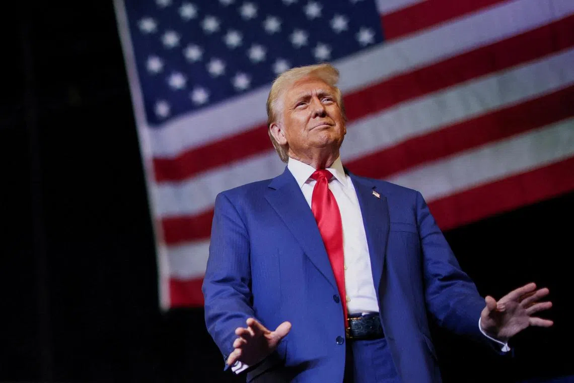 in the final stretch of the presidential race, Donald Trump is trying to persuade a potentially decisive group of Arab and Muslim voters that they should vote for him.