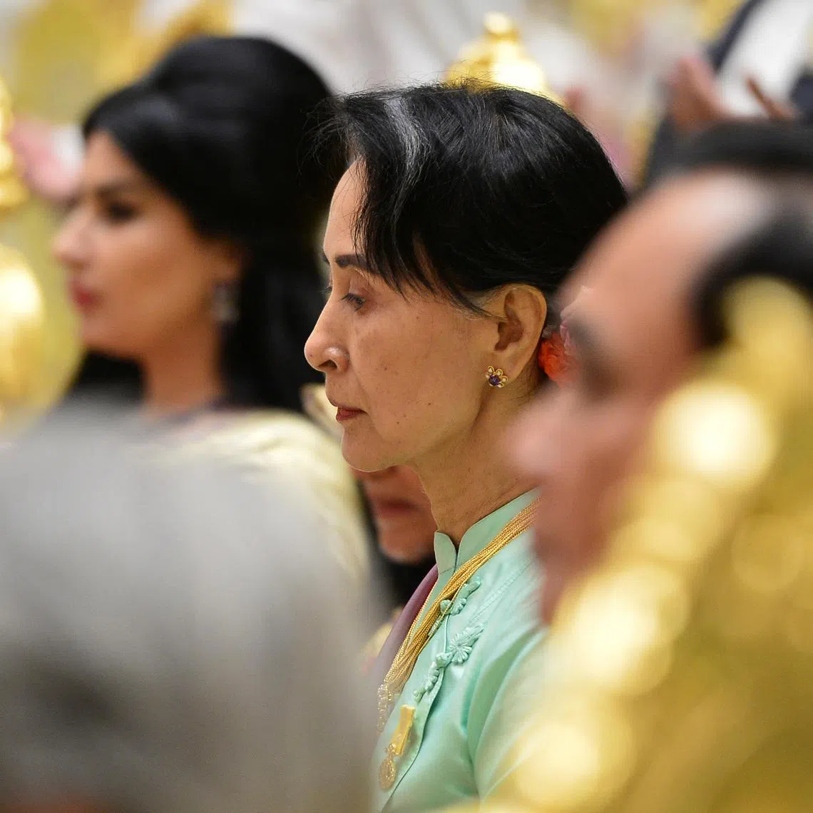 Myanmar leader Aung Sang Suu Kyi attends the royal banquet of Brunei's Sultan Hassanal Bolkiah at Nurul Iman Palace in Bandar Seri Begawan, Brunei October 6, 2017. REUTERS/Ahim Rani