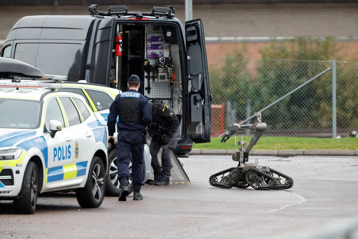 FILE PHOTO: Swedish police use a bomb-disposal robot at a shooting scene near an Israeli target, which the national broadcaster said was a unit of Israeli company Elbit Systems, in Gothenburg, Sweden October 10, 2024. TT News Agency/Adam Ihse via REUTERS