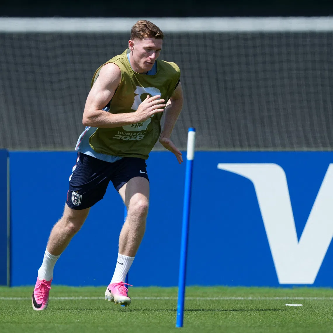 Soccer Football - FIFA World Cup 2026 - England Training - Swope Soccer Village, Kansas City, Missouri, U.S. - July 14, 2026 England's Elliot Anderson during training IMAGN IMAGES via Reuters/Jay Biggerstaff