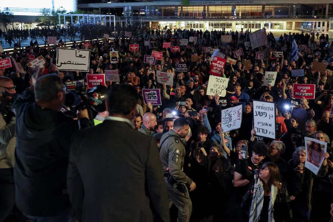 Demonstrators during an anti-war protest, calling for an end to the US-Israeli conflict with Iran, at Habima Square, in Tel Aviv, on March 28.