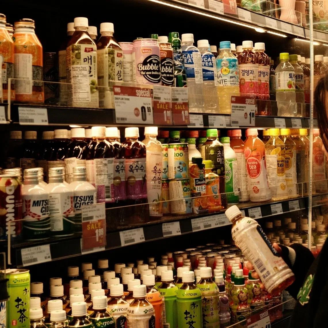 The legislation covers bottled water and non-alcoholic beverage producers that use more than 5,000 tonnes of PET bottles a year.