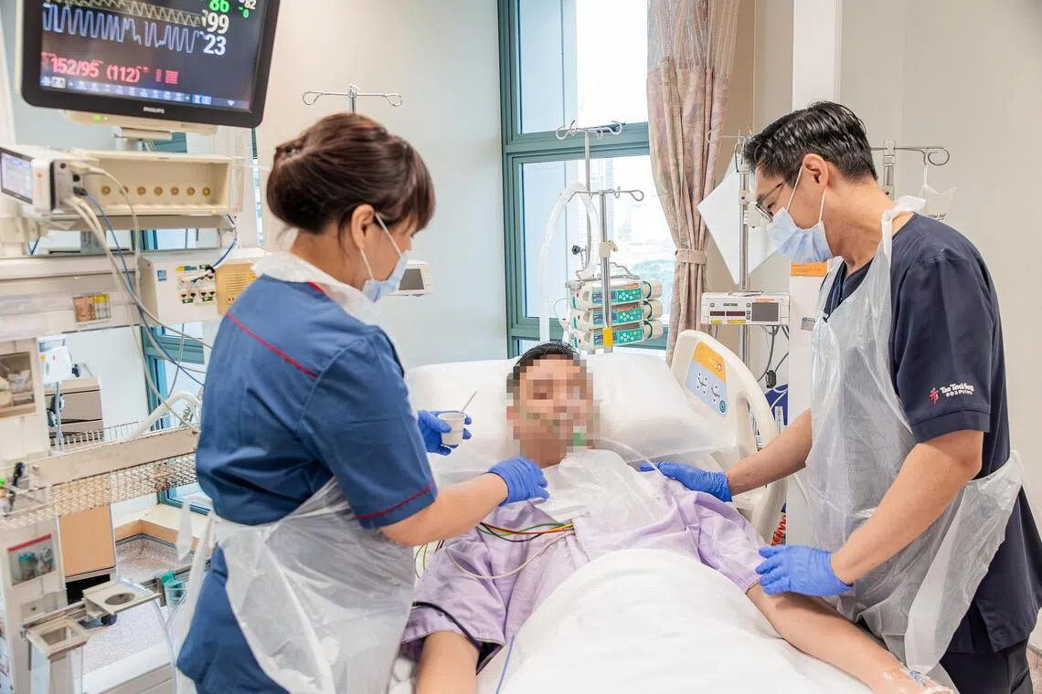 While some patients recover fully from multi-organ shutdown, others may experience long-term effects involving the lungs, heart, kidneys, nervous system, or physical functioning.