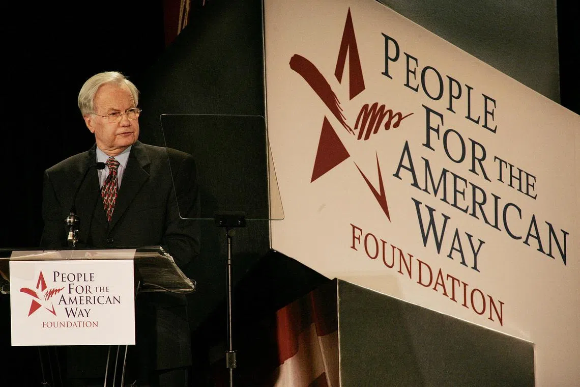 FILE PHOTO: Journalist Bill Moyers delivers the keynote speech at the People for the American Way Foundation's Spirit of Liberty dinner in Beverly Hills September 21, 2004. REUTERS/Fred Prouser FSP/ABP/File Photo