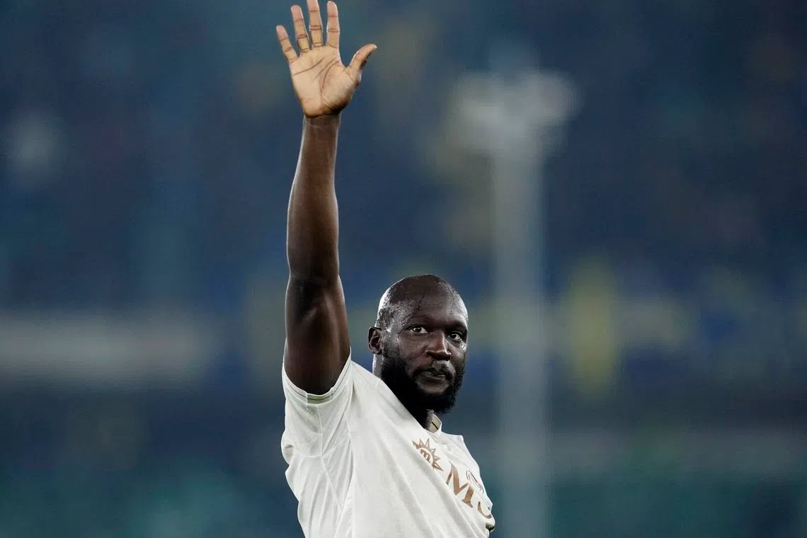 Soccer Football - Serie A - Hellas Verona v Napoli - Stadio Marcantonio Bentegodi, Verona, Italy - February 28, 2026 Napoli's Romelu Lukaku celebrates after the match REUTERS/Matteo Ciambelli