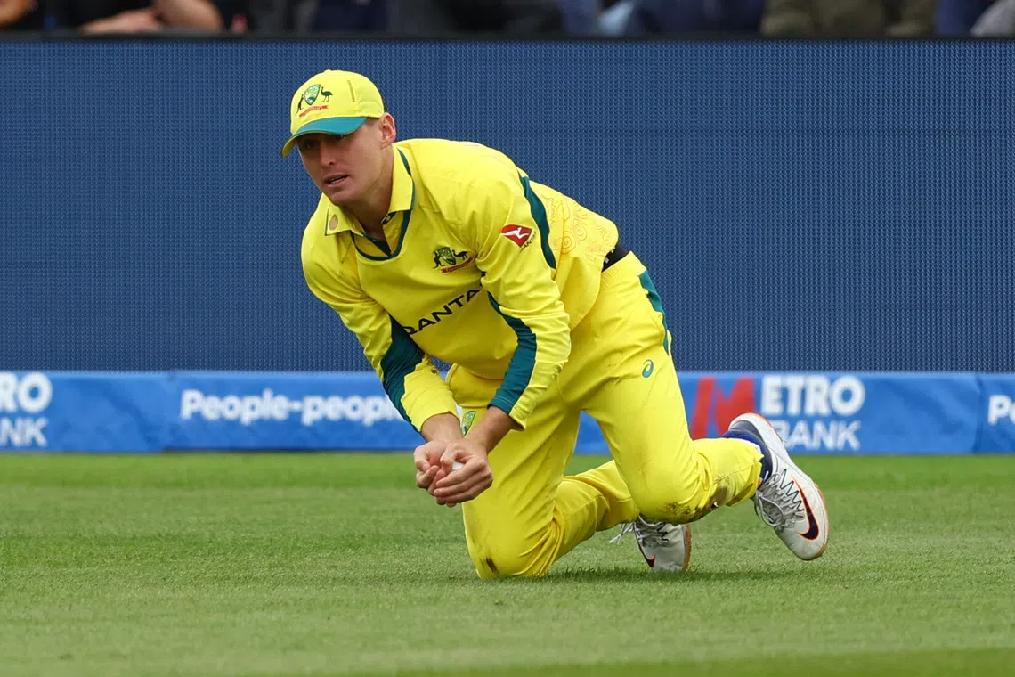 Cricket - Fifth One Day International - England v Australia - Bristol County Ground, Bristol, Britain - September 29, 2024 Australia's Marnus Labuschagne takes a catch to dismiss England's Phil Salt off the bowling of Australia's Aaron Hardie Action Images via Reuters/Matthew Childs/File Photo
