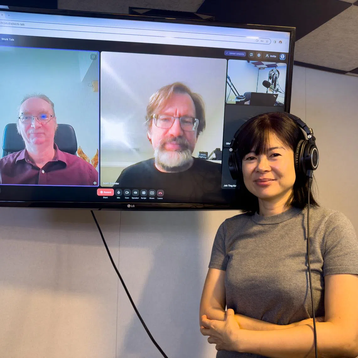 (From left, pictured on screen) Dr Paul Griffin, associate professor of information systems (practice) at the Singapore Management University, Dr Scott Crowder, vice president for IBM quantum adoption and business development and host Krist Boo.
