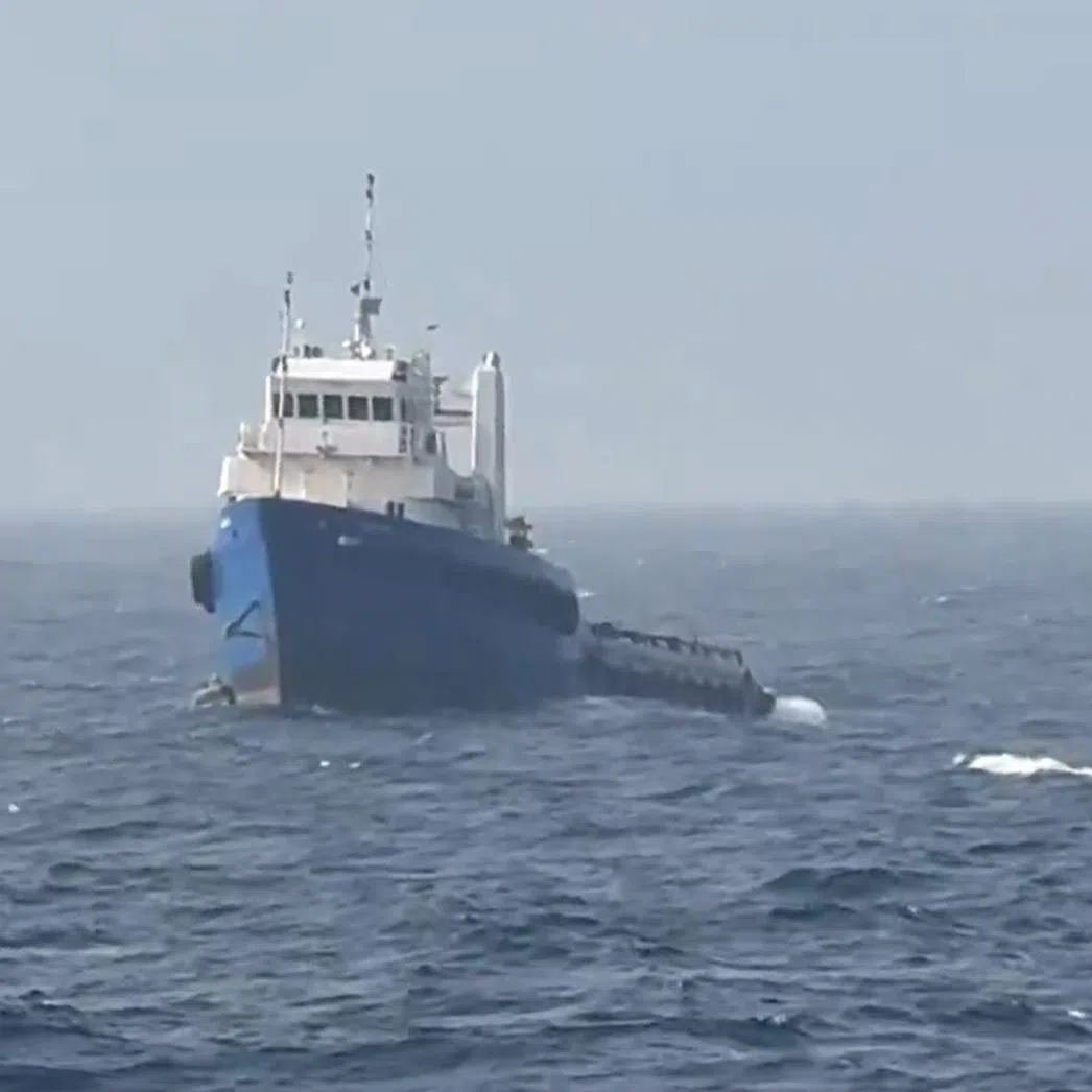 The MV Gautam suffered a critical technical failure while en route from Oman to India, leaving it stranded at sea.