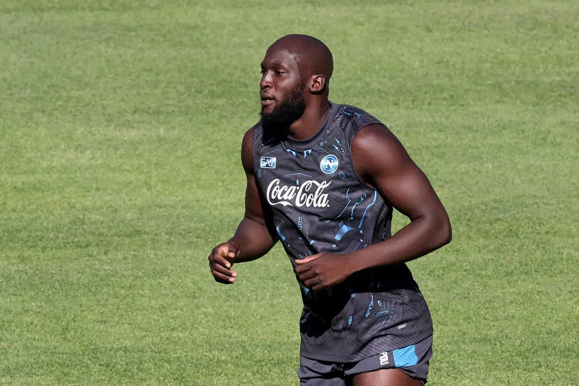 FILE PHOTO: Soccer Football - Napoli Training - Stadio di Carciato, Dimaro, Italy - July 17, 2025 Napoli's Romelu Lukaku during training REUTERS/Ciro De Luca/File Photo