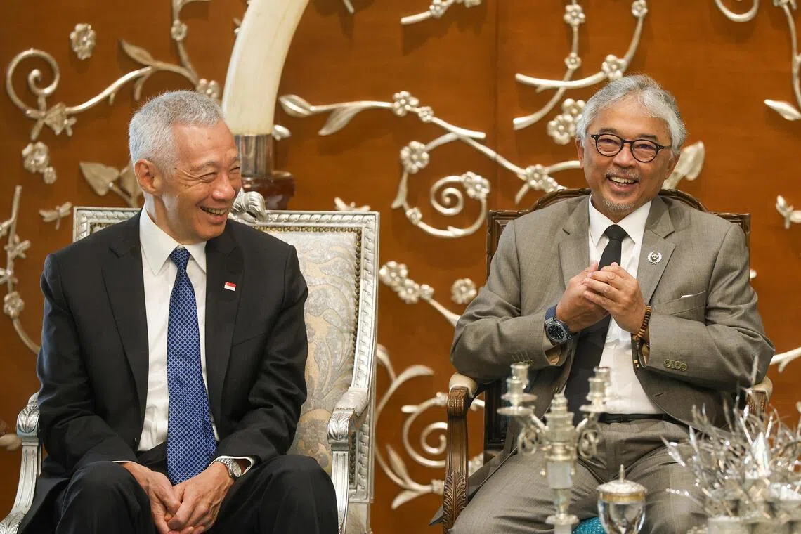 Senior Minister Lee Hsien Loong had an audience with His Royal Highness The Sultan of Pahang Al-Sultan Abdullah Ri'ayatuddin Al-Mustafa Billah Shah Ibni Almarhum Sultan Haji Ahmad Shah.