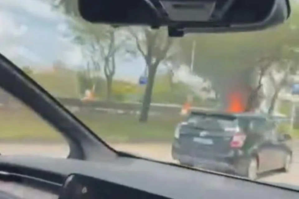 c2debbf048ec510f3c143c6083ecc02f6b231e0113e9dd34d3865379b1754e32