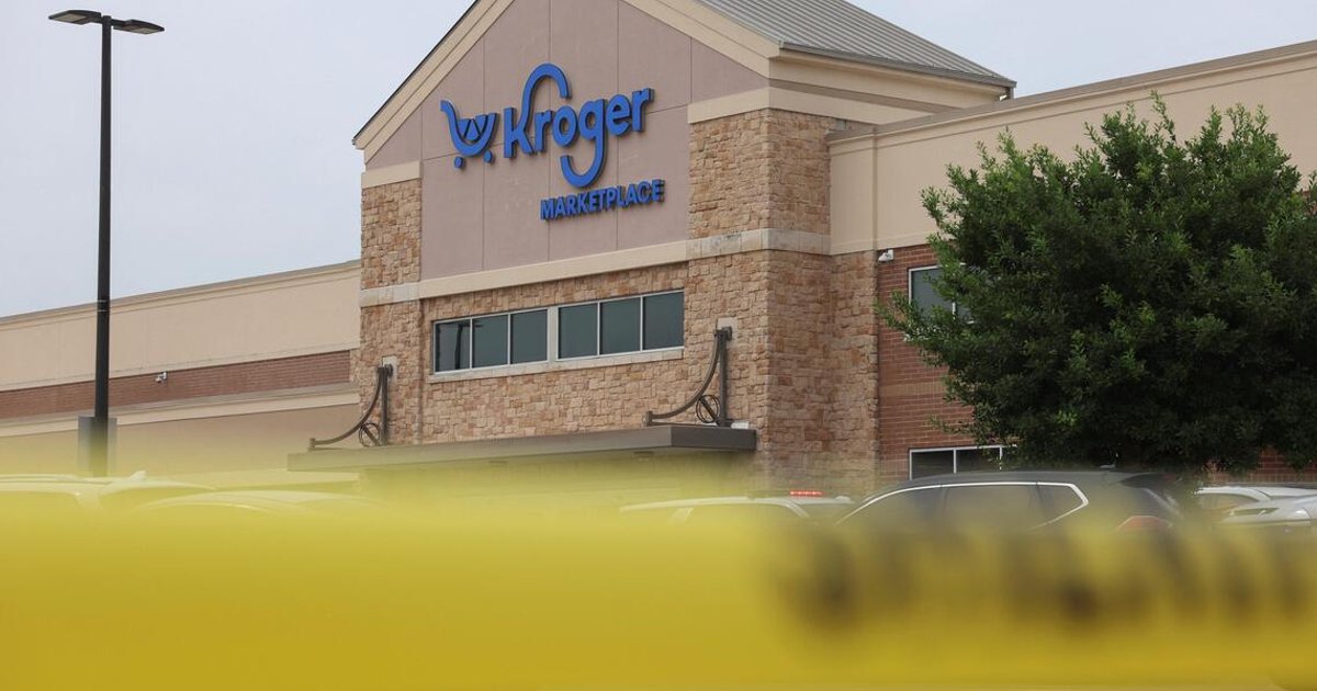 US supermarket chain Kroger plans to eliminate 3,000 corporate roles, memo shows, as it expands AI use