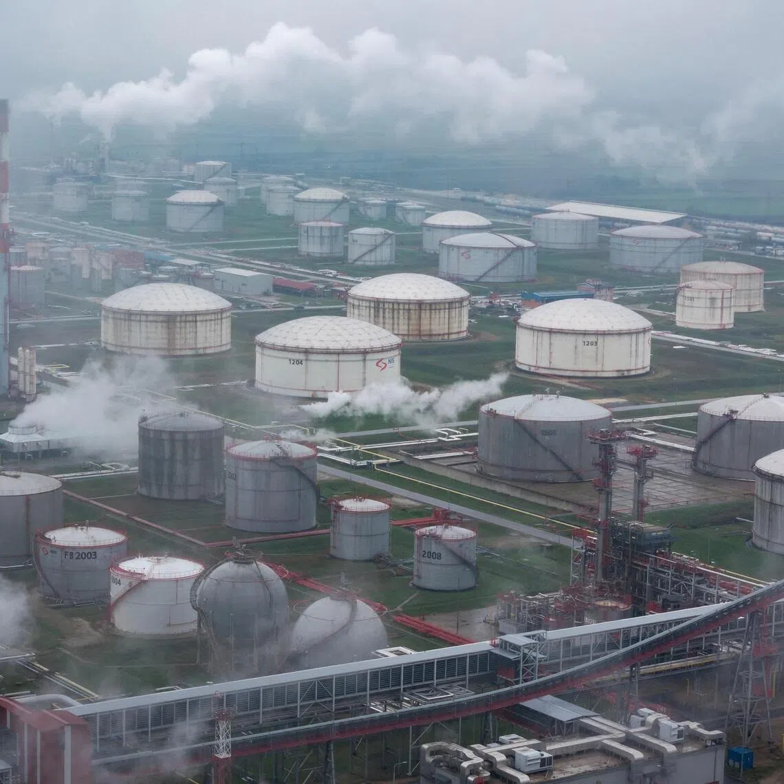 Easing the sanctions would allow the UK to import Russian crude oil refined in third countries.