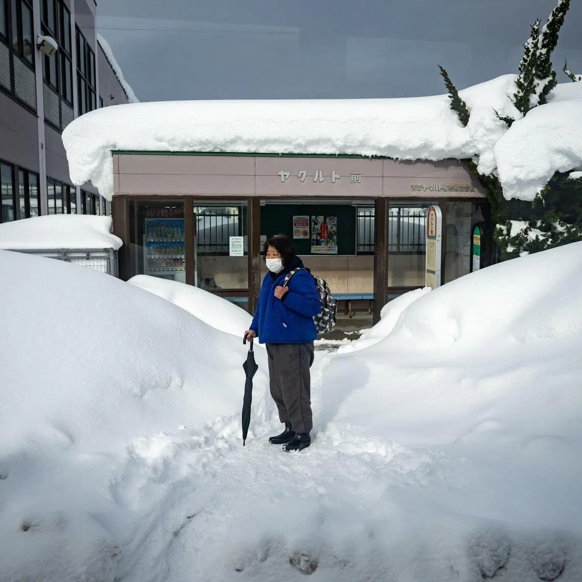 By Feb 4, extreme snowfall had killed 35 people and caused 393 injuries across the country since January 20, according to the Fire and Disaster Management Agency.