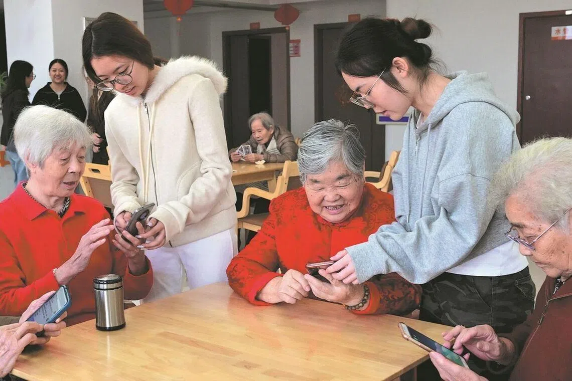 More seniors in China growing addicted to the internet; loneliness, boredom cited as key reasons