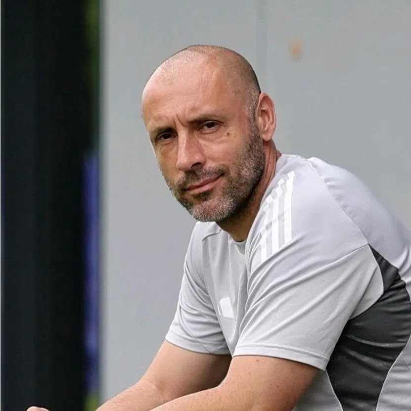 Lion City Sailors coach Aleksandar Rankovic (left) and BG Tampines Rovers coach Noh Rahman.