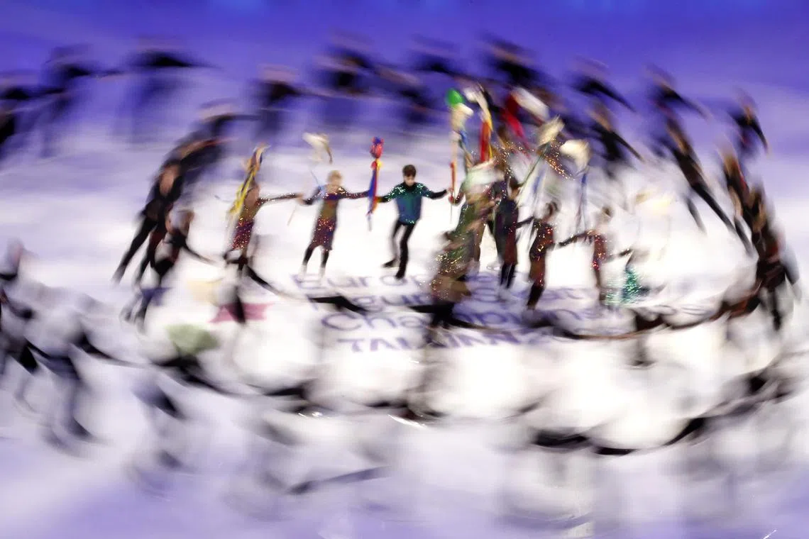 epa11870275 Estonian skaters perform in the Exhibition Gala at the ISU Figure Skating European Championships 2025 in Tallinn, Estonia, 02 February 2025.  EPA-EFE/TOMS KALNINS
