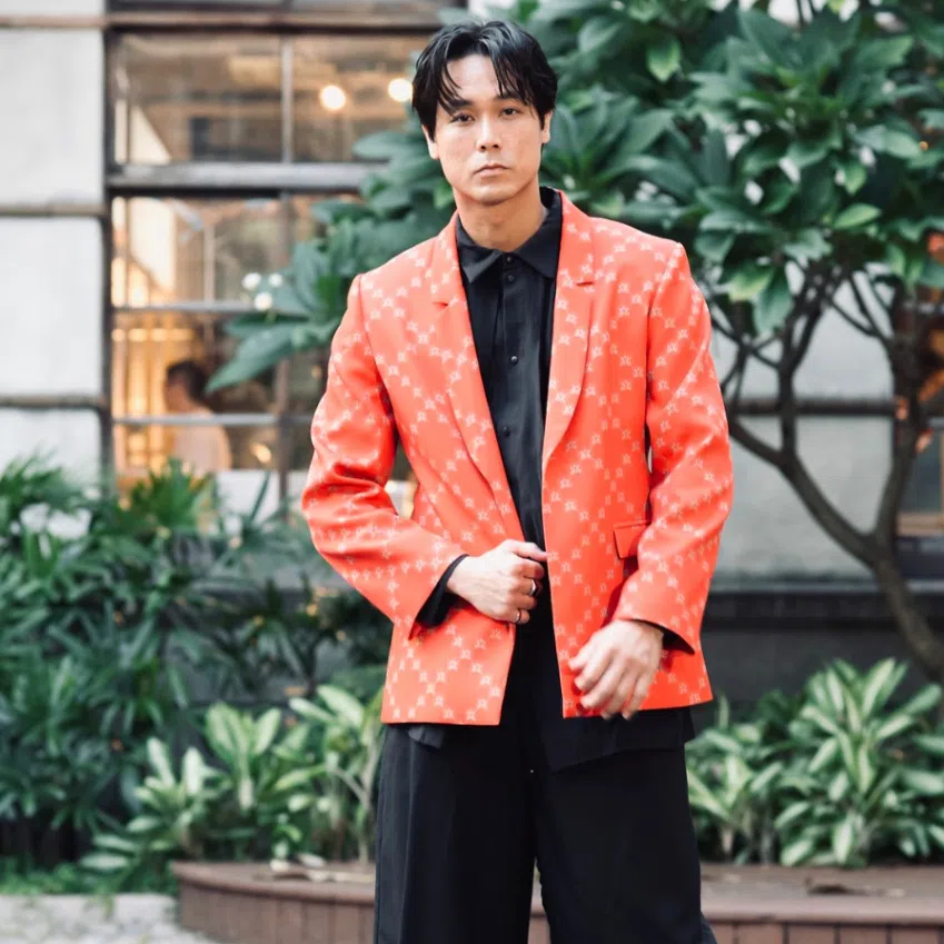 Actor Andie Chen (left), singer Huang Jinglun and singer-songwriter Kelly Pan are among the Singaporean celebrities living in Taipei.