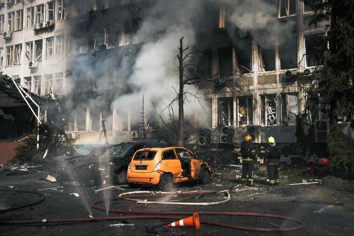 Fresh Russian strikes on Ukraine’s infrastructure kill seven