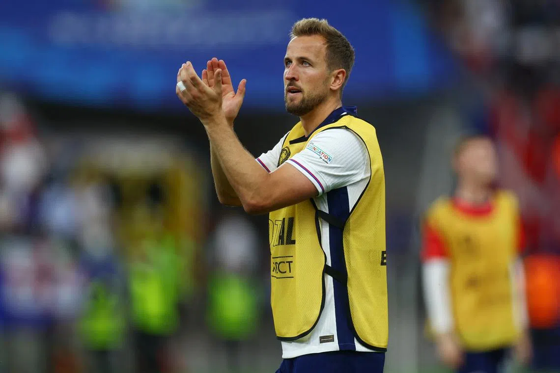 FILE PHOTO: Soccer Football - Euro 2024 - Group C - Denmark v England - Frankfurt Arena, Frankfurt, Germany - June 20, 2024 England's Harry Kane applauds fans after the match REUTERS/Lee Smith
