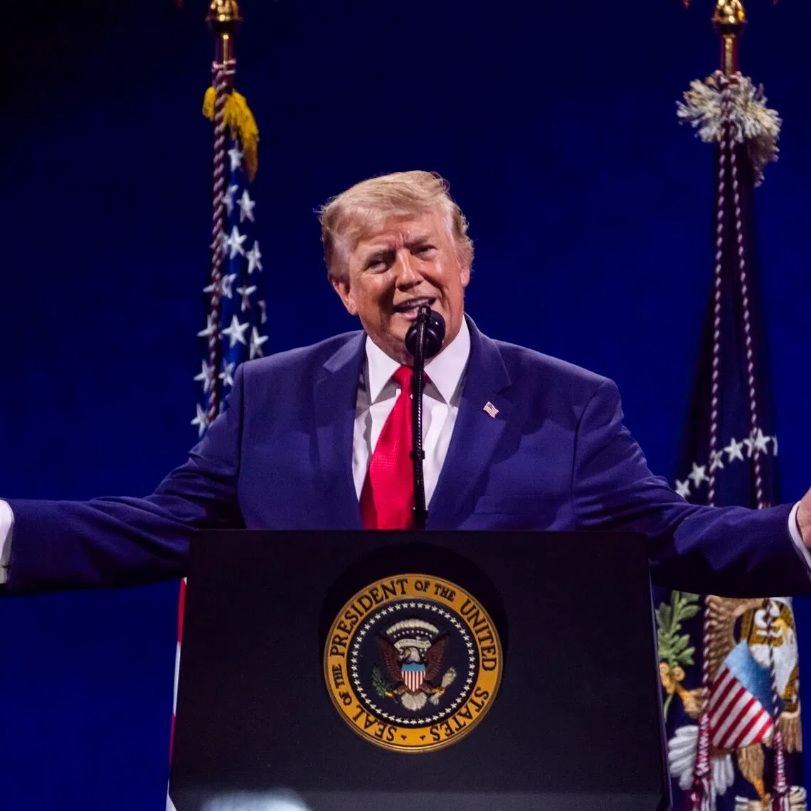 Teleprompter operator Gabriel Perez was put on unpaid administrative leave on the orders of US President Donald Trump, after allegedly making more than US$100,000 (S$130,000) predicting words or phrases in Trump’s speeches.
