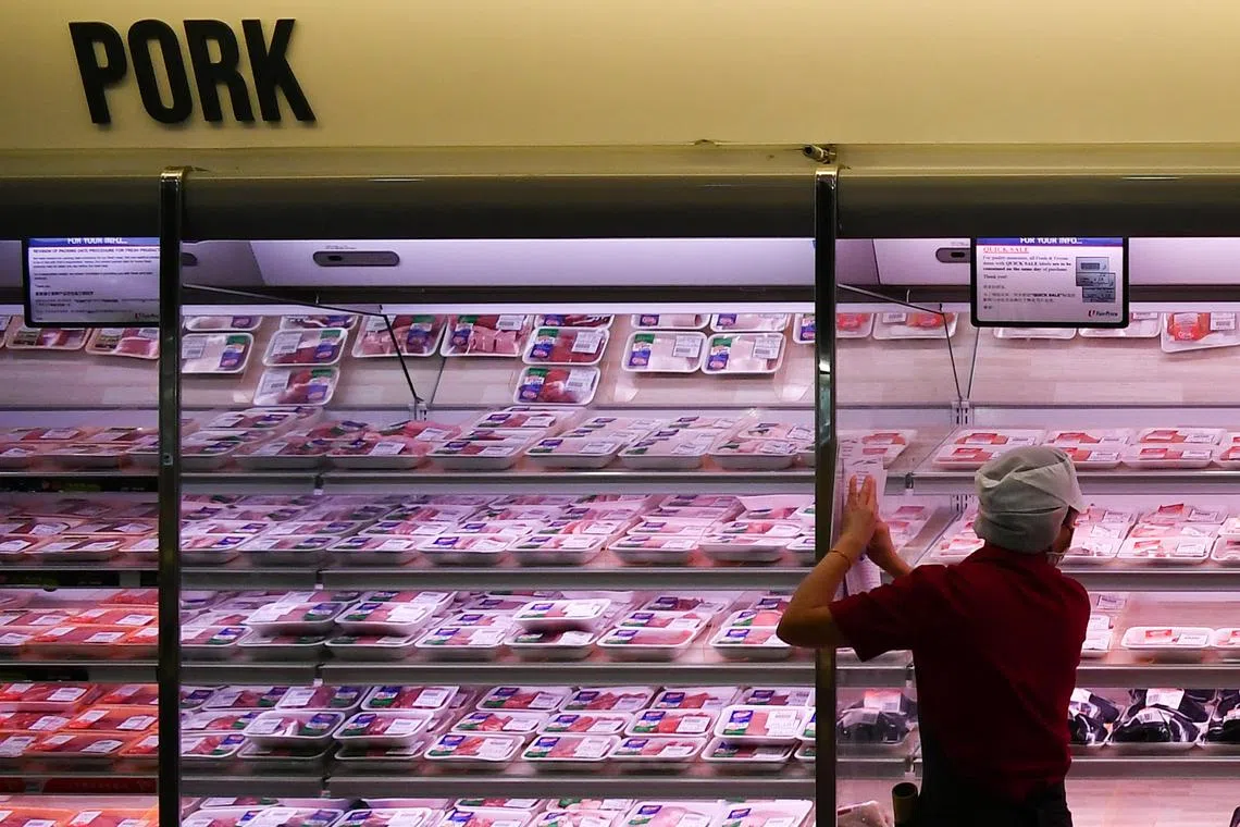 ST20210412-202109577672-Lim Yaohui-pixgeneric/
Poultry and pork section in NTUC FairPrice at Woodlands Civic Centre.
Can be used for stories on NTUC, FairPrice, household, consumer, poultry, healthy, health, money, business, food, and pork.
(ST PHOTO: LIM YAOHUI)