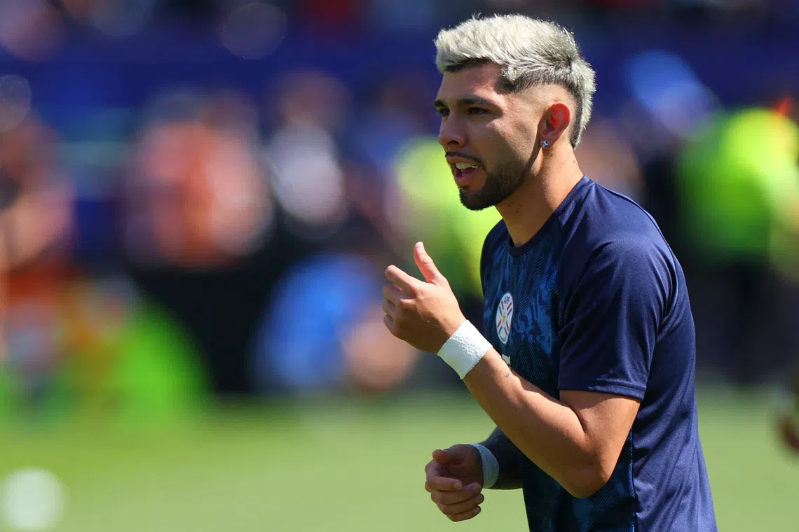 Soccer Football - FIFA World Cup 2026 - Round of 16 - Paraguay v France - Philadelphia Stadium, Philadelphia, Pennsylvania, U.S. - July 4, 2026 Paraguay's Julio Enciso during the warm up before the match REUTERS/Mike Segar