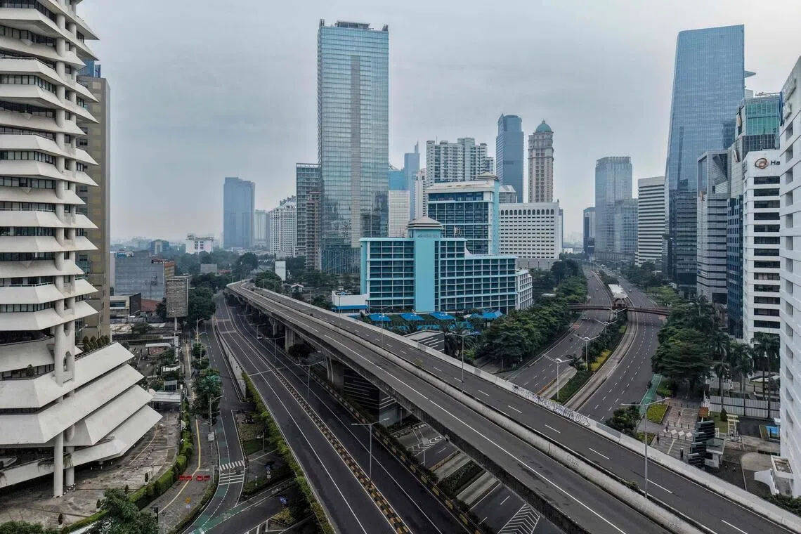 A proposal to cut executive and legislative officials’ salaries is part of broader austerity measures to mitigate the economic impact of the ongoing US-Israeli war on Iran. 