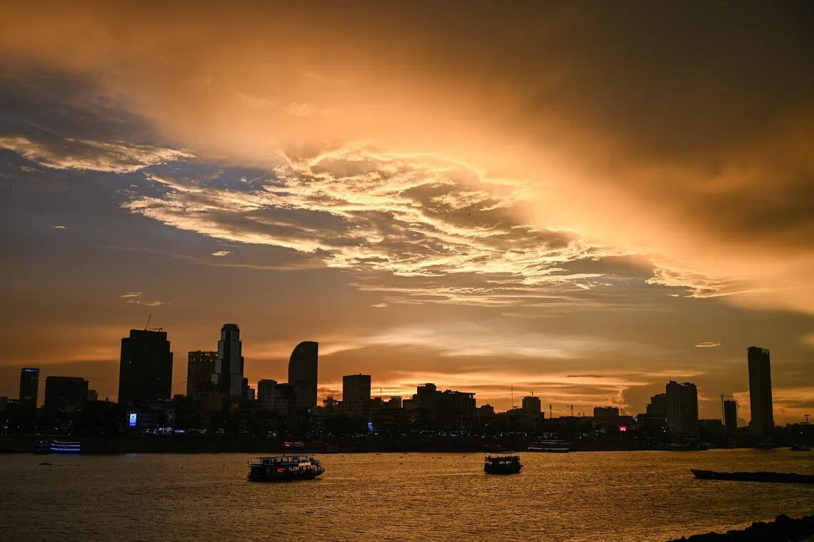 The disputed maritime belt between Thailand and Cambodia is estimated to hold resources worth US$300 billion (S$383.95 billion).